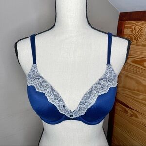 Victoria’s Secret Lined Perfect Coverage Lace Blue Bra 32D
